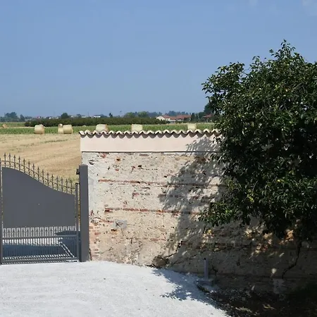 Gateway To Le Langhe Renovated Terrace Ac Yard Bene Vagienna